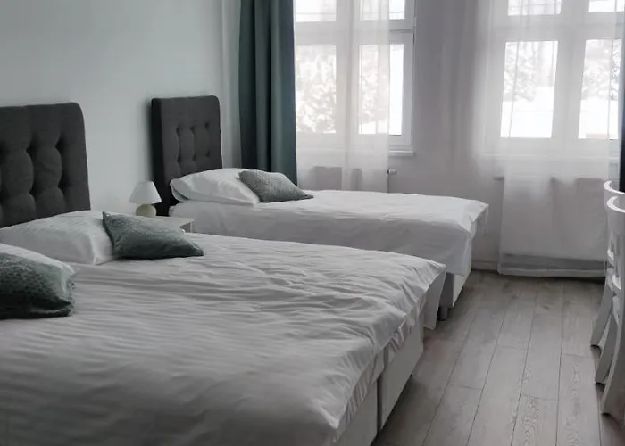 Szymrych * Chełmsko Śląskie